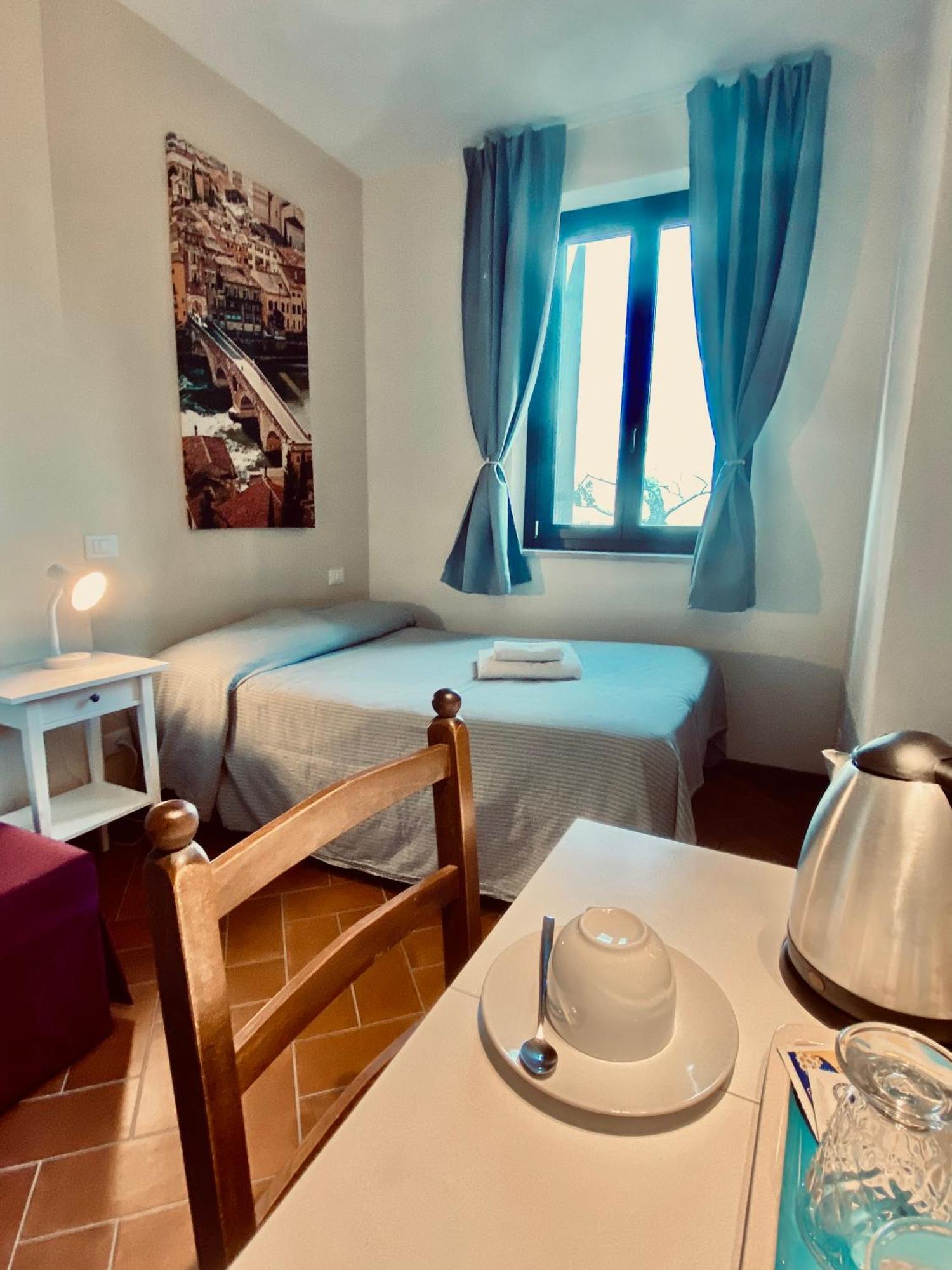 Residenza Cipressi E Olivi Apartment Verona Room photo